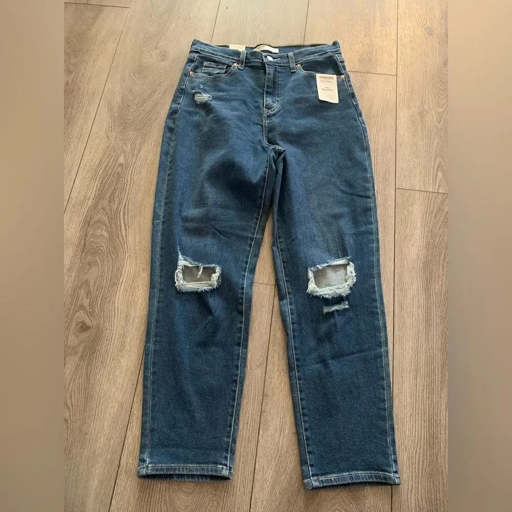Levis Strauss signature 90’s mom jeans NWT